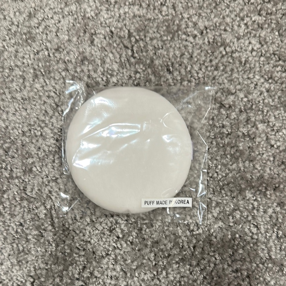 White Makeup Puff